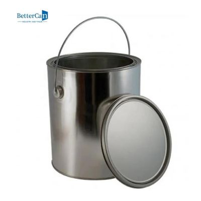 Recicle o retângulo velho das latas da pintura latas vazias da pintura do tamanho de um quarto de 5 litros