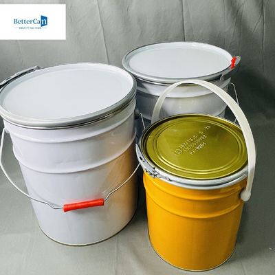 0Balde de metal de revestimento branco de.35mm com alça de 5 litros.